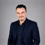 Dr. Gustavo Gomez